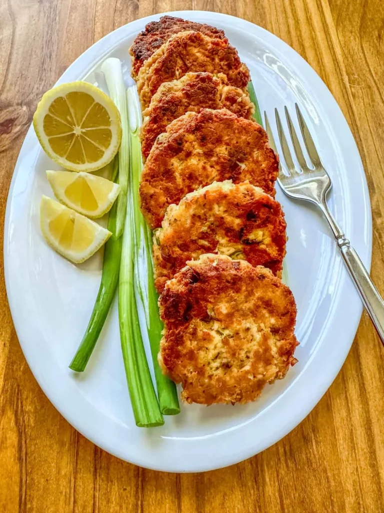 "Classic Old-Fashioned Salmon Patties Recipe: Easy and Delicious"